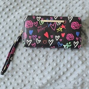 Betsey Johnson Graphic Heart Print Zip Around Wallet